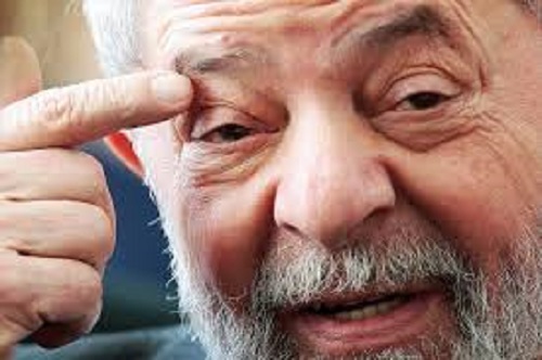 Desembargador mantém bloqueio de bens de Lula