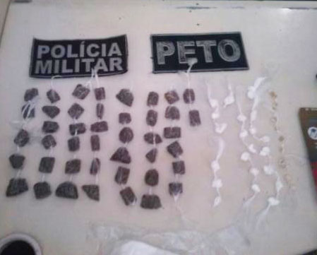 Policiais do Peto apreendem menor com grande quantidade de drogas em Brumado