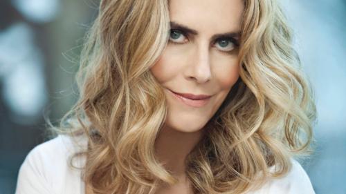 Maitê Proença prometeu ficar nua se time carioca retornar à elite do futebol brasileiro