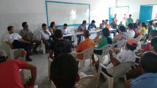 Vereadores que compõem Comissão Especial para acompanhar atividade eólica em Brumado se reúnem para início dos trabalhos