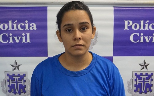 Estudante de enfermagem é presa com munições com poder de fogo para derrubar aeronave e danificar carros-fortes; com ela, drogas também foram apreendidas