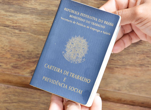 Desemprego sobe e fica em 8% em 3 meses