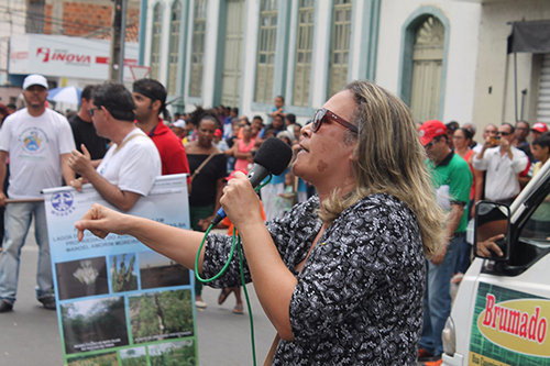 Grito dos excluídos protesta contra reformas em Brumado