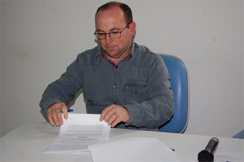 Prefeito de Jânio Quadros esclarece sobre água utilizada em jardins 