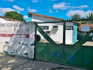 Bebê cai no chão logo após nascer e morre em posto de saúde na Bahia
