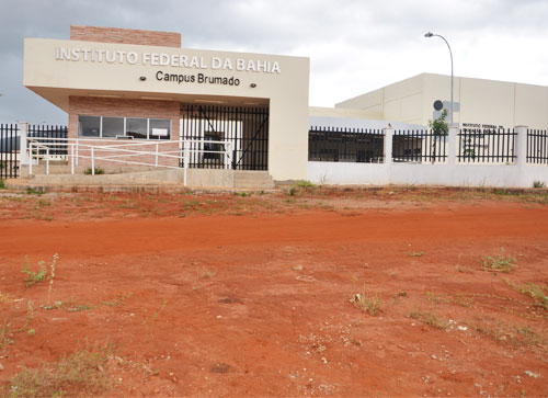 SERVIDORES DO IFBA CAMPUS BRUMADO ADEREM À PARALISAÇÃO NACIONAL