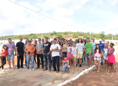 Igreja de Brumado leva jovens à cemitério para refletirem sobre a vida e a realidade da morte