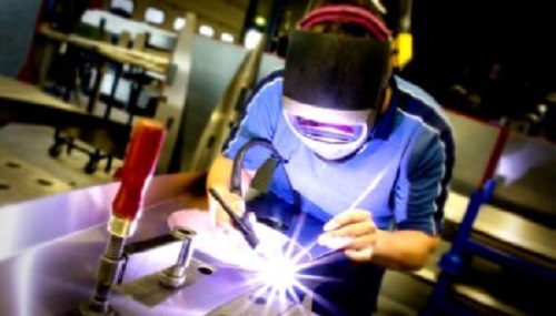 IBGE: com resultados negativos na indústria e serviços, PIB da Bahia cai 3,4% entre 2014 e 2015