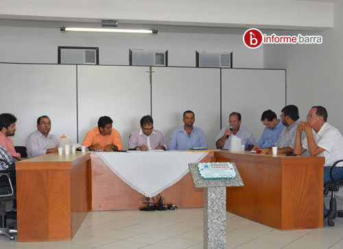 Prefeito de Tanhaçu solicita que a câmara aprove projeto de R$ 90 milhões para ser gastos em 2016