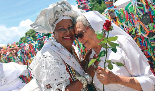 Lavagem do Bonfim renova esperanças de convívio pacífico entre religiões