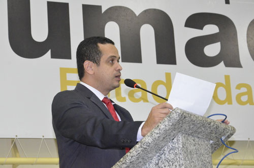 Weliton Lopes solicita que Registro de recém-nascidos seja emitido gratuitamente no Hospital Magalhães Neto