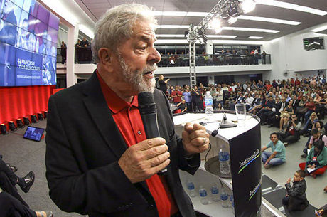 PF suspeita que Lula se beneficiou de desvios na Petrobras e pede ao STF para ouvir ex-presidente