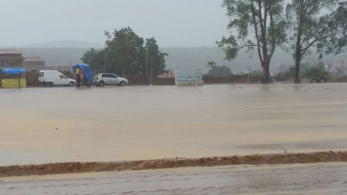Campo fica alagado e jogo entre Maetinga e Jânio Quadros teve que ser adiado