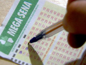 Mega-Sena acumula, e prêmio pode chegar a R$ 37 milhões 