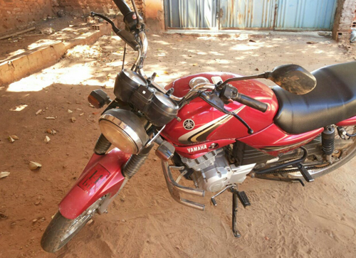 Polícia de Ibiassucê recupera moto que foi roubada em Guanambi