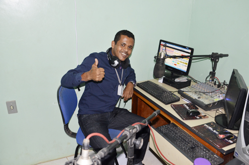Rádio Cultura FM de Guajeru disponibiliza aos seus ouvintes programa jornalístico