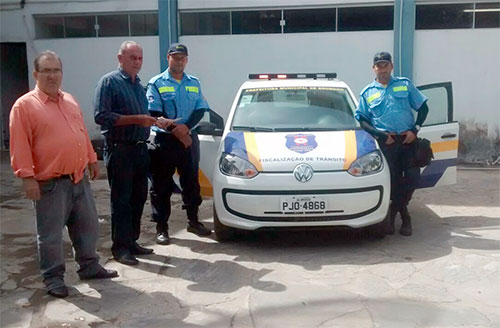 Prefeito Aguiberto apresenta novo veículo do SMTT que será utilizada para a fiscalização do trânsito