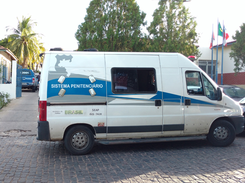 Polícia de Brumado transfere presos para presídio de Vitória da Conquista