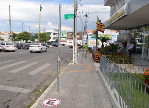 Prejuízos são causados ao município através de ato de vandalismo