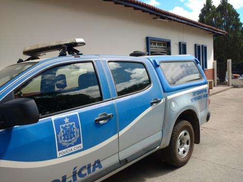 Bandidos invadem fazenda na zona rural de Brumado e roubam vários objetos