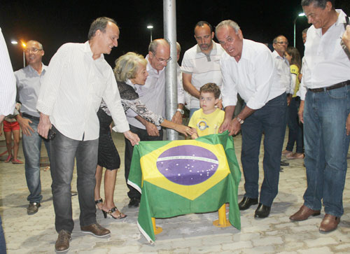 Com a presença da comunidade e de inúmeras autoridades, Praça da Ciência é inaugurada em grande estilo