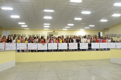 Professores ficam indignados após o prefeito Aguiberto pedir à câmara para vetar projeto que beneficiaria a categoria