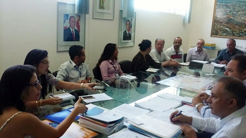 Aguiberto comanda reunião com empresas do Parque Eólico visando alinhamento para o início das obras