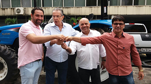 Vereador André Berkovitz recebe primeira parte do recurso de meio milhão obtidos para Rio do Antônio