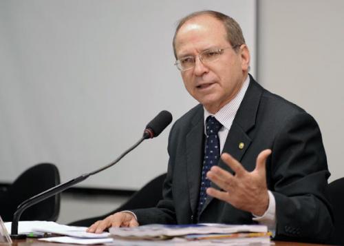 Deputado Roberto Brito aparece na lista dos investigados do 'Lava Jato'