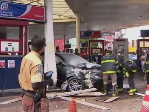 JOVEM QUE FUGIU APÓS ACIDENTE NA BARRA BATE EM PORTÃO DA UFBA E MORRE