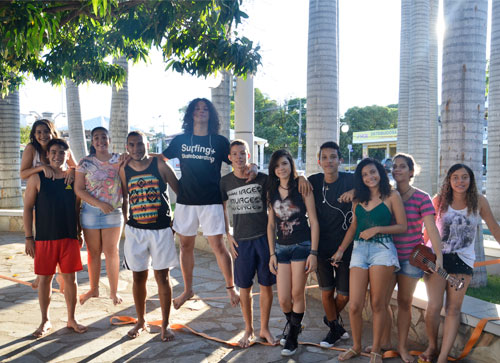 Jovens brumadenses cada vez mais aderem ao slackline