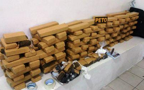 Conquista: Polícia encontra 139 tabletes de maconha em forro de casa 