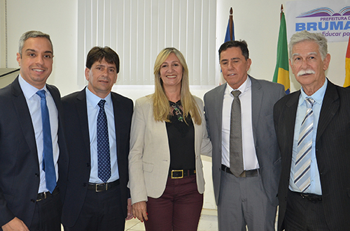 Prefeitos de Brumado, Malhada de Pedras e Aracatu assinam convênio com o TRE-BA