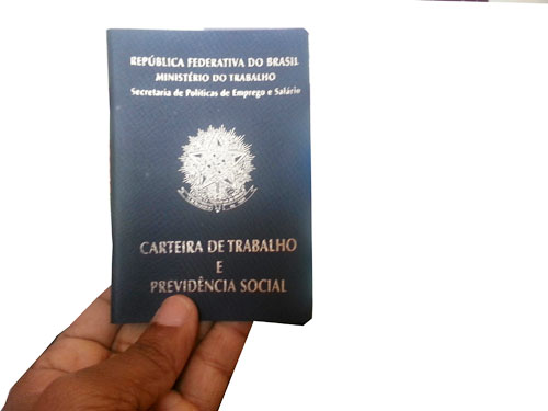 Quem trabalha 6 meses não tem mais direito a seguro desemprego; veja mudanças