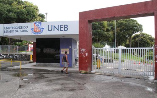 Em greve, Uneb divulga datas do vestibular de 2016