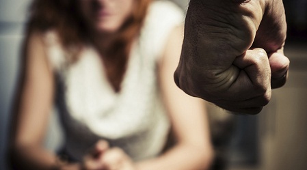 Mulher morre após ser espancada pelo companheiro em Feira de Santana