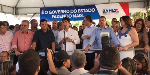Vitor Bonfim é vaiado durante pronunciamento na cidade de Guanambi; veja o vídeo