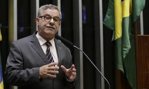 Agentes comunitários de saúde e combate a endemias têm o apoio de Waldenor Pereira contra desmonte do governo Temer