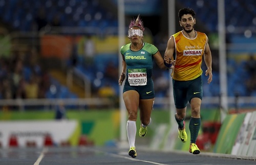 Terezinha avança nos 400m e segue em busca de medalha individual no Rio