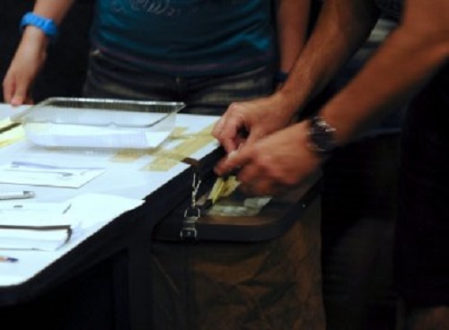 Congresso derruba veto de Dilma e eleições terão voto impresso