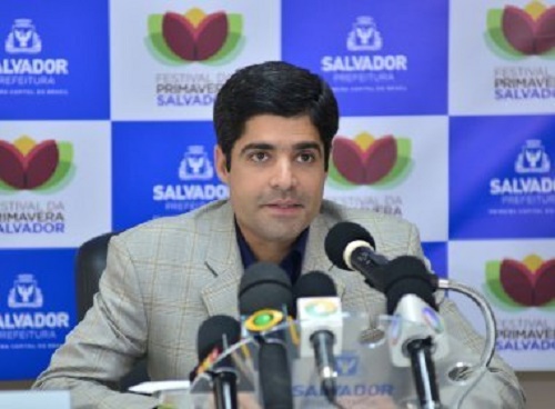 Escolas municipais terão metodologia e material didático próprios