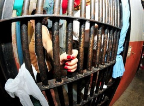 Número de presas na Bahia quase dobrou em sete anos, aponta Ministério da Justiça