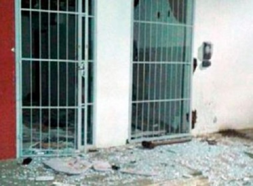 Irajuba: Grupo explode agências do Bradesco e dos Correios