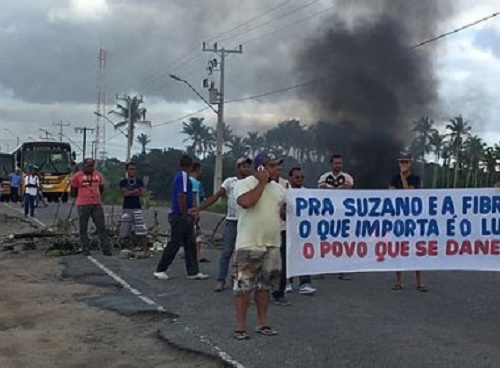 Mucuri: Protesto contra empresas fecha BA-698