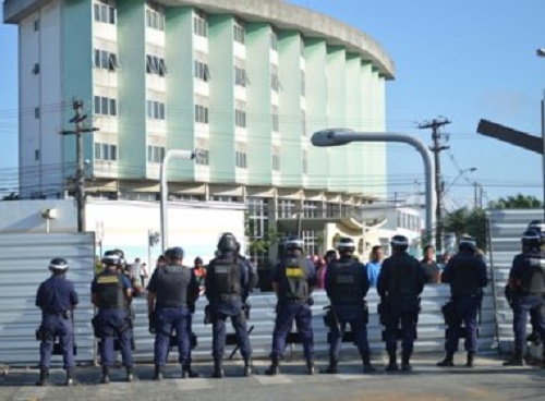 Feira: Obras do BRT voltam nesta segunda; Grupo acusa violência de guarda municipal