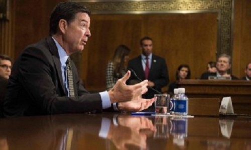 Trump chama ex-diretor do FBI de 